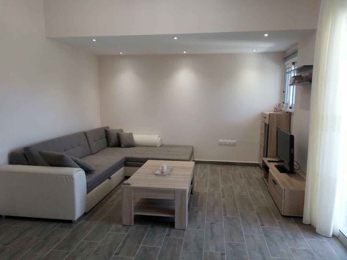 Helios & Elia Family Apartment Liapades Eksteriør bilde
